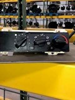 Used Freightliner A/C temp control unit