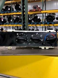 Used Freightliner A/C Temp control unit - Columbia/Century