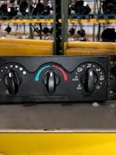 Used International Prostar A/C temp control unit