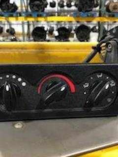 Used International Prostar A/C temp control unit