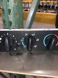 Used Freightliner A/C Heat temp control unit