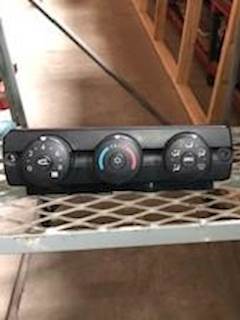 Used Freightliner A/C Heater control unit