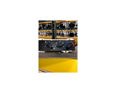Used Freightliner A/C temp control unit - Cascadia