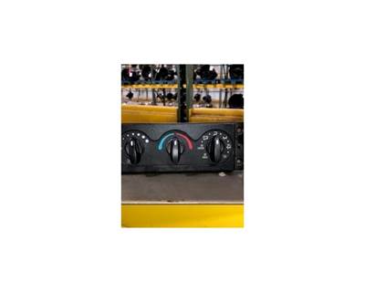 Used International Prostar A/C temp control unit