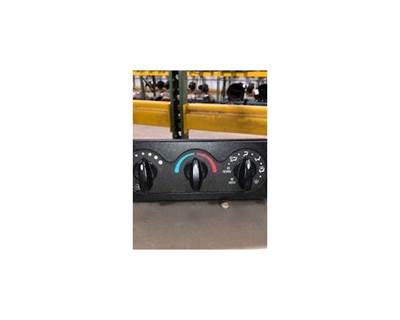 Used International Prostar A/C temp control unit