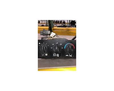 Used Peterbilt 387 temp control unit