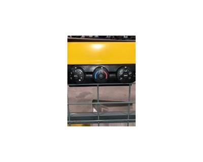 Used Freightliner Cascadia A/C / Heater control module