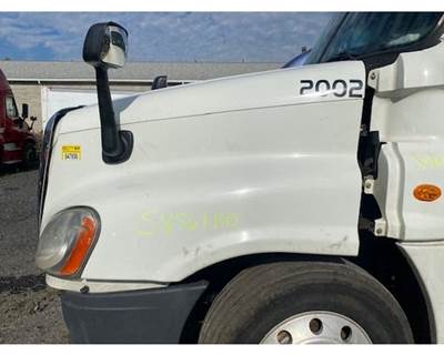 Used 2012 Freightliner Cascadia Hood