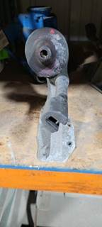 Freightliner Cascadia Right Latch / Lock