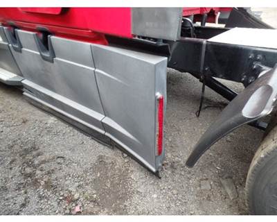 Freightliner Cascadia Left Fairing