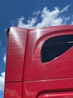 Freightliner Cascadia Sleeper Fairing