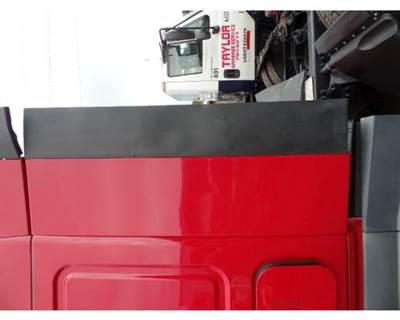 Freightliner Cascadia Sleeper Fairing