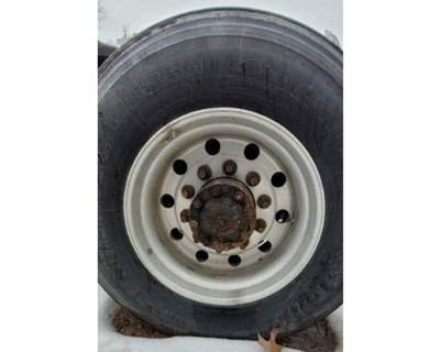 Freightliner Cascadia Tire & Rim