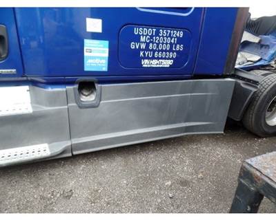 Freightliner Cascadia Left Truck Skirt
