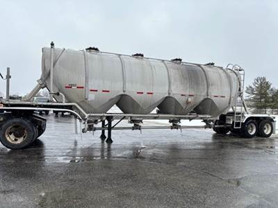 1991 Heil 1600 CUBIC FOOT FOOD GRADE DRY BULK TRAILER