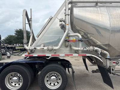 2024 MAC Trailer 1600 Cube Vacuum Pneumatic Food Grade Tanker Trailer