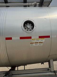 2015 Mac LTT 9800 Gallon Fuel Tanker Trailer