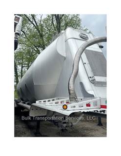 2012 MAC 1636 CUBE VACUUM PNEUMATIC TANK