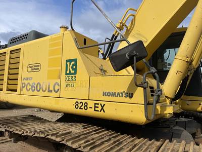 Komatsu PC600LC Excavator