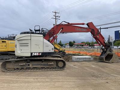 Link-Belt 245 X4 LC SPIN ACE Excavator
