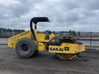 Sakai SV540T Smooth Drum Roller Compactor
