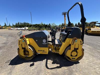 Sakai SW504W Smooth Drum Roller Compactor