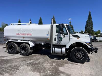 International MaxxForce DT Water Truck