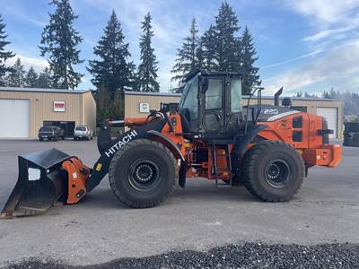 Hitachi ZW220 Wheel Loader