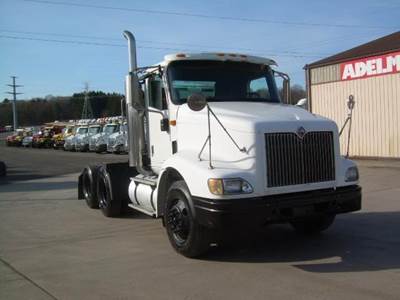 International 9200 Day Cab Truck - Cummins 435HP