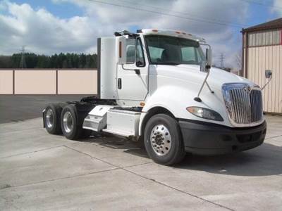 International ProStar Day Cab Truck - Cummins 400HP, 10 Speed Manual