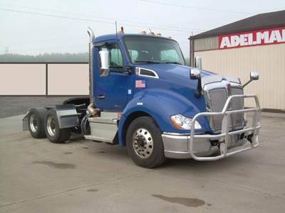 Kenworth T680 Day Cab Truck - Cummins 450HP, 10 Speed Automatic