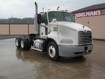 Mack Vision CXN613 Day Cab Truck - 380HP