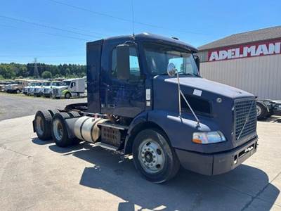 Volvo F88 Day Cab Truck - 375HP
