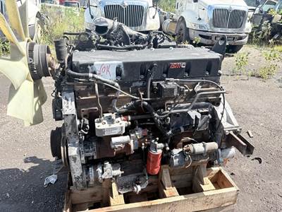 Cummins ISM350V Diesel Engine - 335 HP