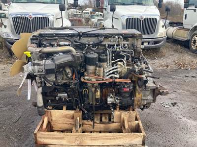 Detroit DD13 Diesel Engine