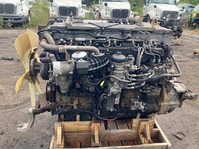 Detroit DD15 Diesel Engine - 455 HP