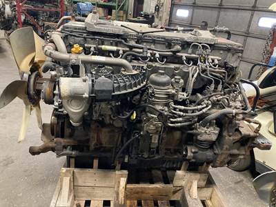 Detroit DD15 Diesel Engine - 455 HP