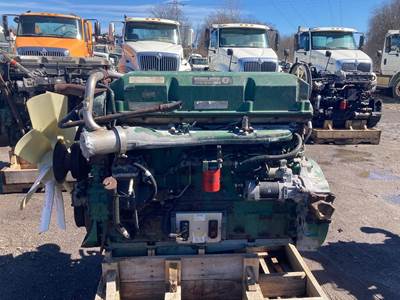 Detroit Series 60 14.0L DDEC V Diesel Engine - 515 HP