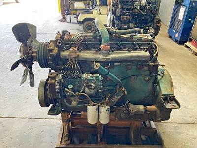 International DT466C Diesel Engine