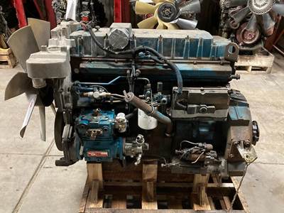 International DT466E Diesel Engine - 215 HP