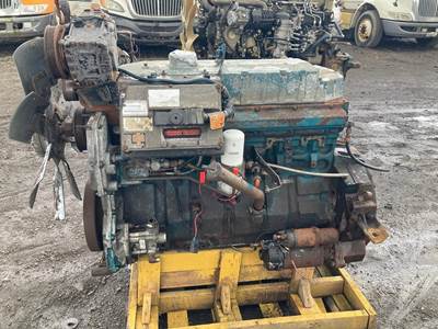 International DT466E Diesel Engine - 175 HP