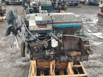 International DT466E Diesel Engine - 215 HP