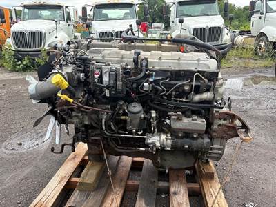 International MaxxForce 13 Diesel Engine - 450 HP