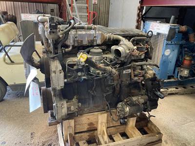 International MaxxForce DT Diesel Engine - 210 HP