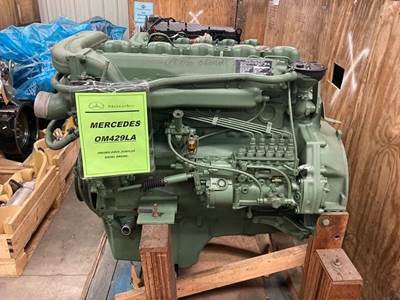 Mercedes OM429LA Diesel Engine - 235 HP