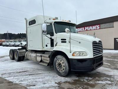 Mack Pinnacle CXU613 Sleeper Semi Truck - MP8 445HP