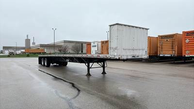 Transcraft 53 ft Flatbed Trailer - Air Ride Suspension