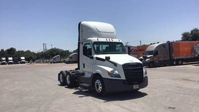Freightliner Cascadia Day Cab Truck - Detroit, Automatic