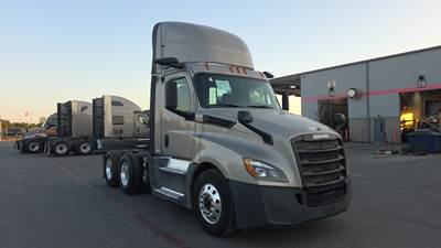 Freightliner Cascadia Day Cab Truck - Detroit, Automatic, MirrorEye Equipped