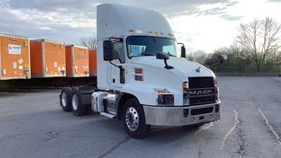 Mack Anthem Day Cab Truck - Mack MP7, Automatic